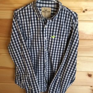Men’s Hollister button down